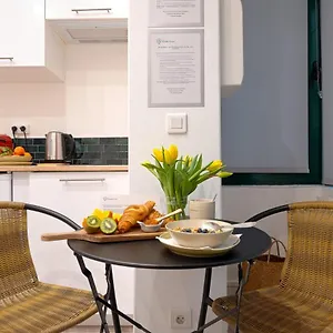 Charmant Studio Apartment