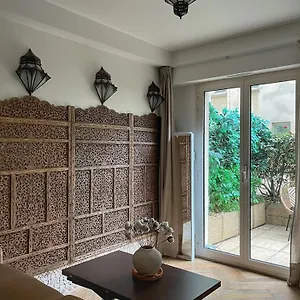 Tour Eiffel Apartment