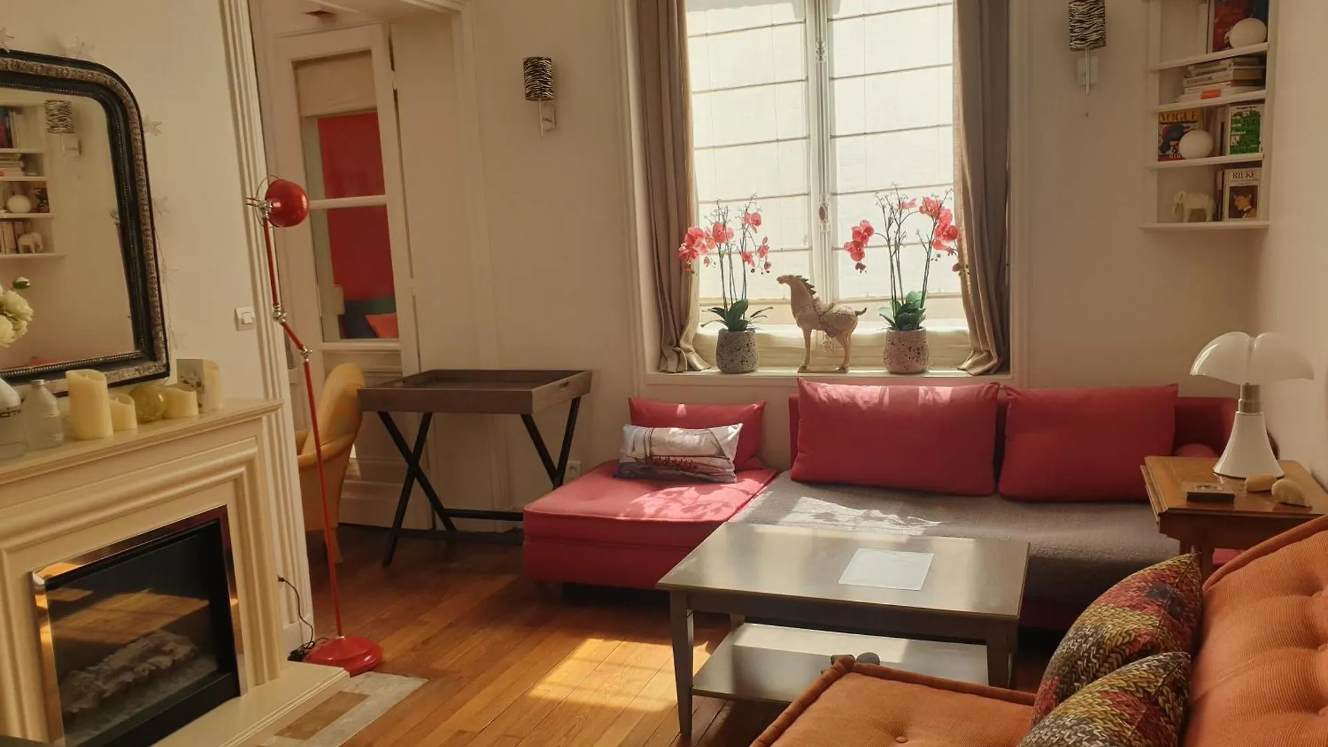 Appartement Haussmannien Cosy Paris Apartment